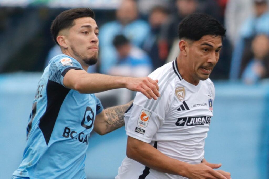 Salomón Rodríguez con la camiseta de Colo-Colo enfrentando a O'Higgins.