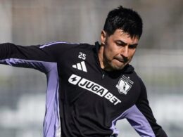Primer plano a Tomás Alarcón en un entrenamiento de Colo-Colo.