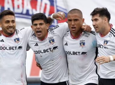 Bolados, Pavez, Benegas y Fuentes celebrando ante la U.