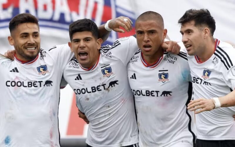 Bolados, Pavez, Benegas y Fuentes celebrando ante la U.